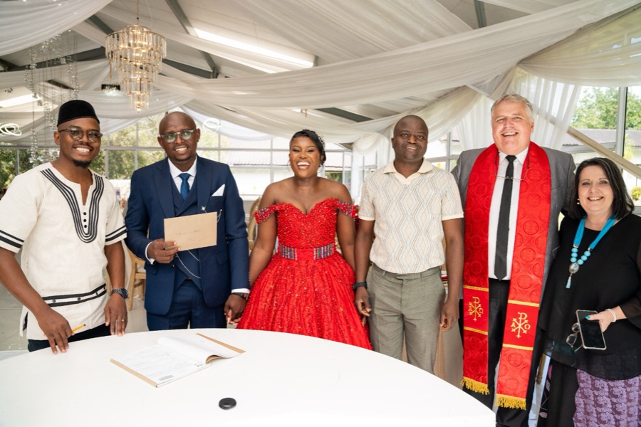 Wedding ceremony by Dr. Gerrit Rademeyer in Memel